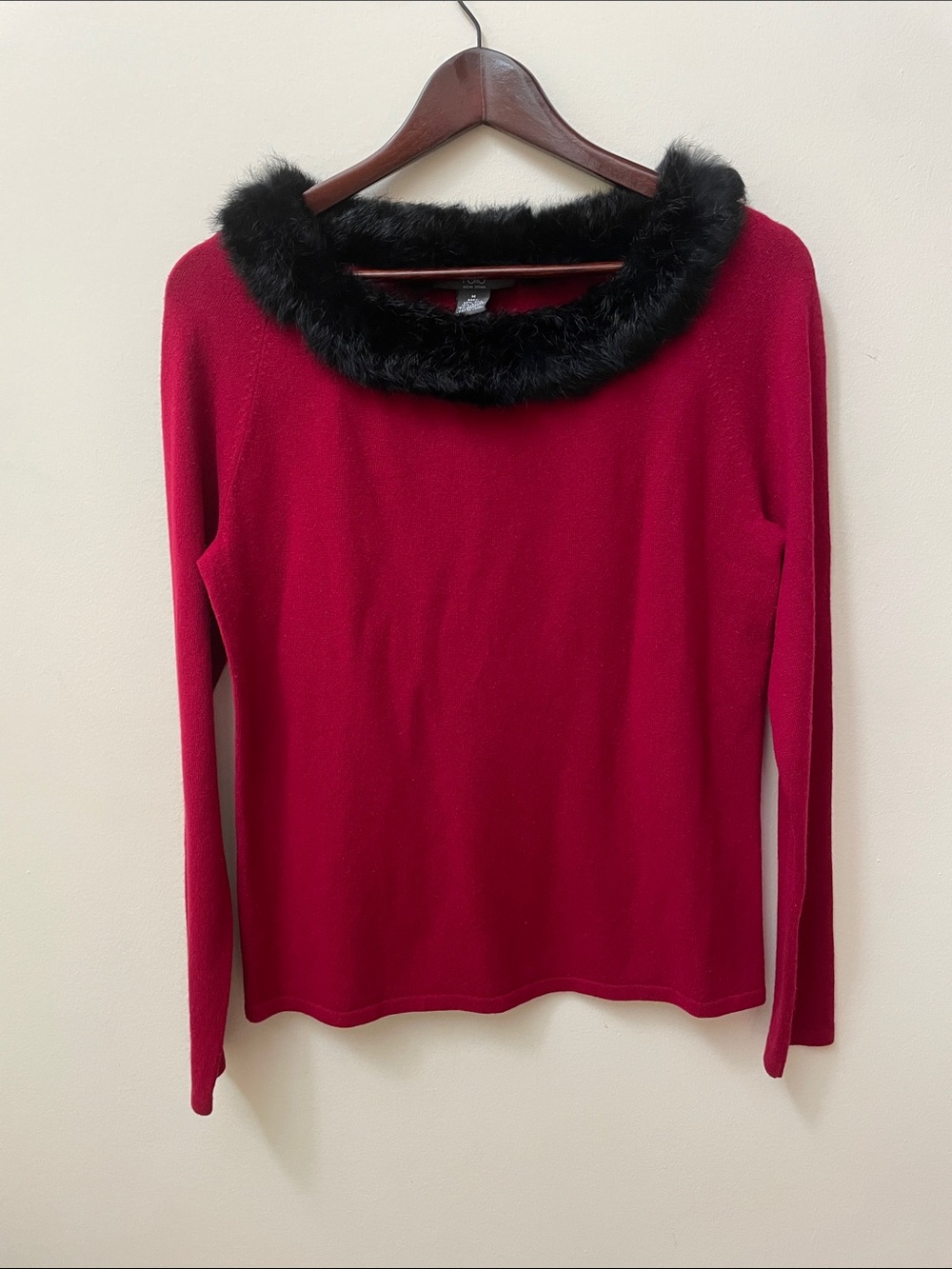 Vintage Folio Silk Blend Red Knit Sweater with Rabbit Fur Boat Neckline